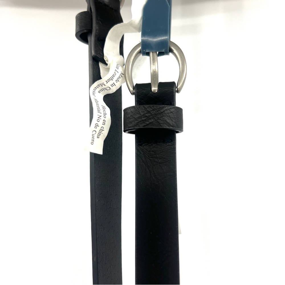 Universal Thread Black Leather Belt with Silver Buckle Women’s XXL - Picture 3 of 3